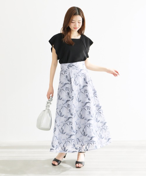 ROPE' PICNIC(ロペピクニック)の「袖フレアニットトップス/UVカット・洗濯機OK・冷感(ニット/セーター・レディース・ブラック/オフホワイト/ブラウン・38)」の4枚目の写真