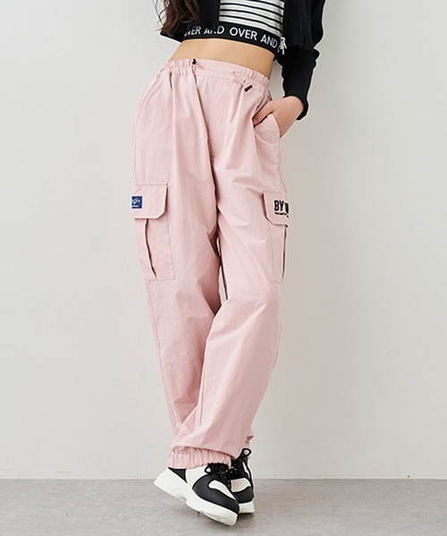 by LOVEiT（バイラビット）の「裾2wayカーゴパンツ（カーゴパンツ