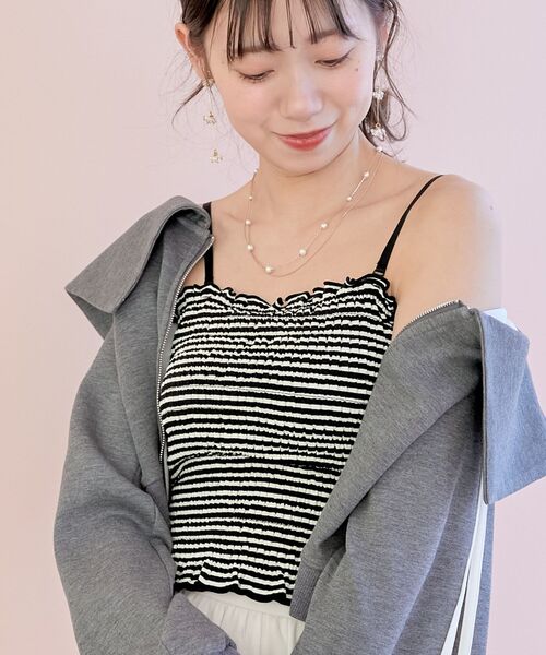 MAJESTIC LEGON(マジェスティックレゴン)の「カップ付き2wayシャーリングキャミ(キャミソール・レディース・ブラック系その他/ピンク/ブラック/アイボリー・MEDIUM)」の7枚目の写真