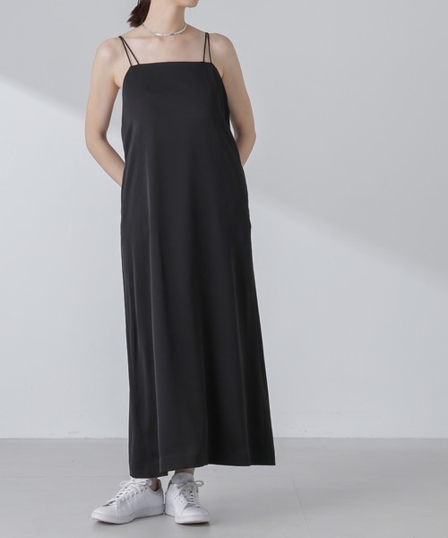 NANO universe(ナノユニバース)の「サテンキャミワンピース(ワンピース・レディース・ブラック/カーキ/ベージュ・S/M)」の1枚目の写真