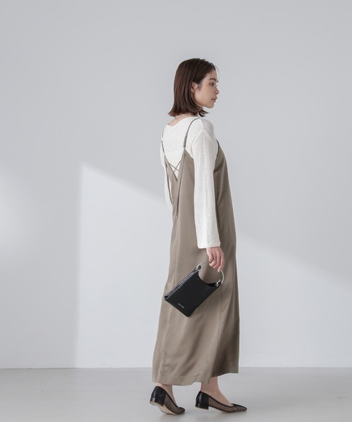 NANO universe(ナノユニバース)の「サテンキャミワンピース(ワンピース・レディース・ブラック/カーキ/ベージュ・S/M)」の14枚目の写真