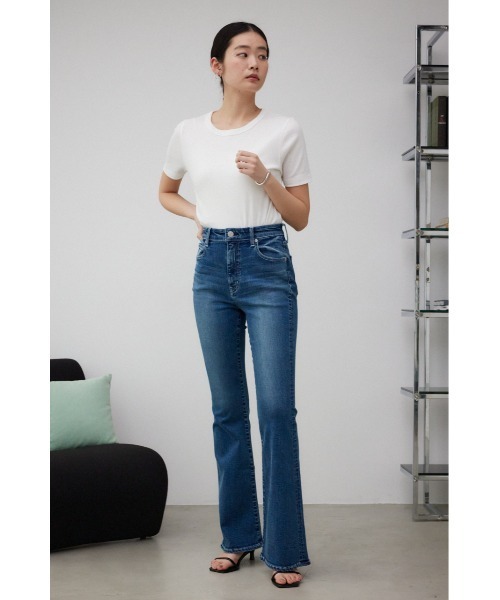 AZUL by moussy（アズールバイマウジー）の「AZUL DENIMフレアデニム（デニムパンツ・レディース・ブラック/ブルー/ライトブラック/ワンウォッシュ・X-SMALL/SMALL/MEDIUM/LARGE）」の17枚目の写真