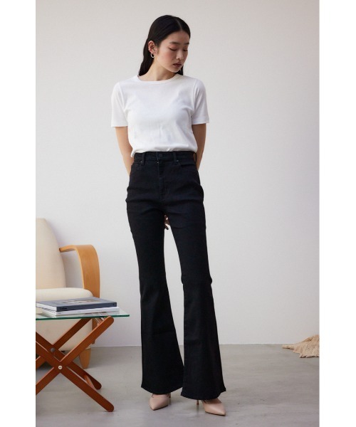 AZUL by moussy（アズールバイマウジー）の「AZUL DENIMフレアデニム（デニムパンツ・レディース・ブラック/ブルー/ライトブラック/ワンウォッシュ・X-SMALL/SMALL/MEDIUM/LARGE）」の7枚目の写真