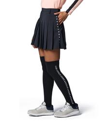 UNDER ARMOUR（アンダーアーマー）の「UAウーブン プリーツ スカート（ゴルフ/レディース）（スカート）」