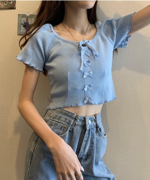 Jayro(ジャイロ)の「前リボンクロップド丈サマーニットプルオーバー(Tシャツ/カットソー・レディース・ブラック/ブルー/ラベンダー/ホワイト・FREE)」の6枚目の写真