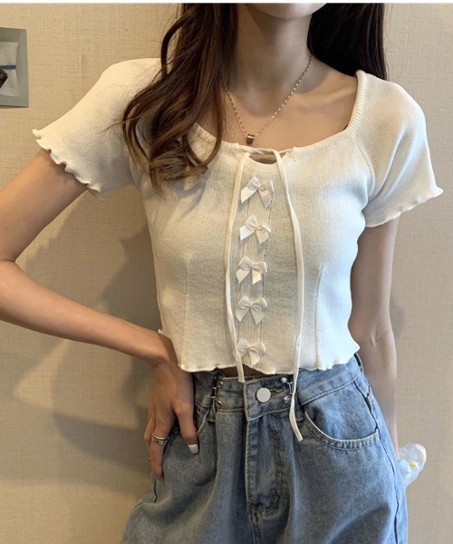 Jayro(ジャイロ)の「前リボンクロップド丈サマーニットプルオーバー(Tシャツ/カットソー・レディース・ブラック/ブルー/ラベンダー/ホワイト・FREE)」の14枚目の写真