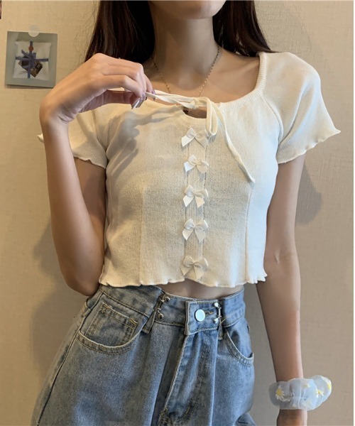 Jayro(ジャイロ)の「前リボンクロップド丈サマーニットプルオーバー(Tシャツ/カットソー・レディース・ブラック/ブルー/ラベンダー/ホワイト・FREE)」の16枚目の写真