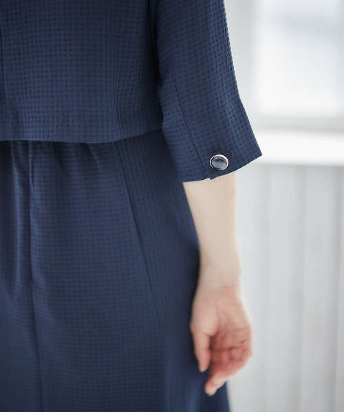 12Twelve Agenda（トゥエルブ　アジェンダ）の「シアサッカーノーカラーダブルジャケット（ノーカラージャケット・レディース・ネイビー/グリーン・M）」の10枚目の写真