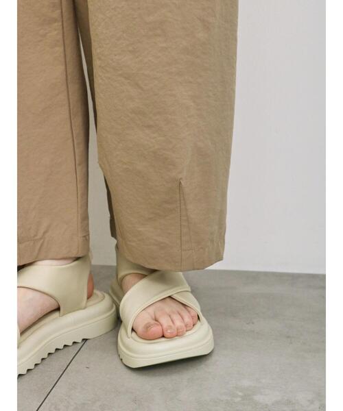 Samansa Mos2 blue（サマンサモスモスブルー）の「厚底ネオプレーンサンダル（ドレスシューズ・レディース・ライトベージュ/カーキ/ブラック・M/L）」の22枚目の写真