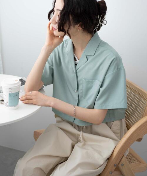 WEGO(ウィゴー)の「WEGO/オープンカラーショートシャツ(シャツ/ブラウス・レディース・ブラック/グリーン/ホワイト・FREE)」の3枚目の写真