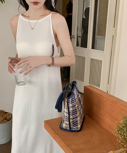 MILAE(ミレ)の「リブ編みサマーニットキャミロングワンピース(ワンピース・レディース・ホワイト×ブラック/ブラック/ホワイト・FREE)」の5枚目の写真