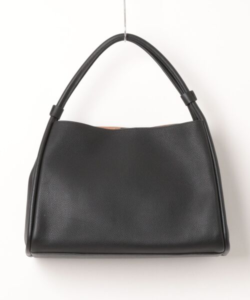 INED(イネド)の「Atelier leather largeバッグ《FEEL AND TASTE》(ショルダーバッグ・レディース・ブラック/チャコールグレー・フリー)」の3枚目の写真