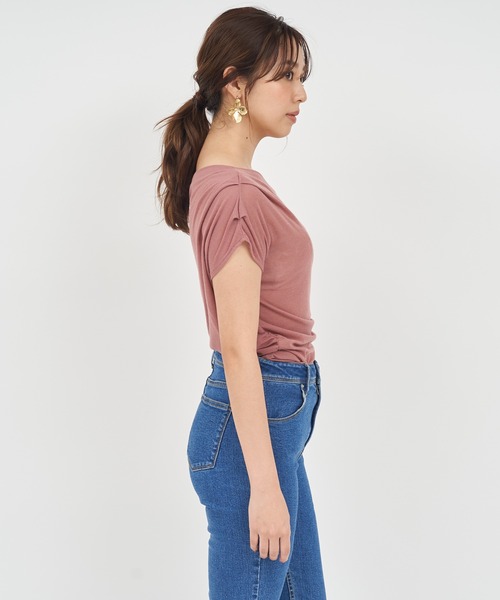 ROYAL PARTY（ロイヤルパーティー）の「アシンメトリードレープカットトップス（Tシャツ/カットソー・レディース・ブラック/マルチ/ピンク・FREE）」の20枚目の写真