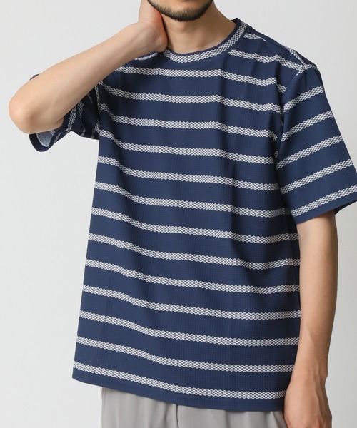 ARCADE(アーケード)の「エンボスワッフル クルーネック半袖ボーダーTシャツ barcedos moderate(Tシャツ/カットソー・メンズ・ネイビー/ブラック/オフホワイト・L/M/LL)」の3枚目の写真