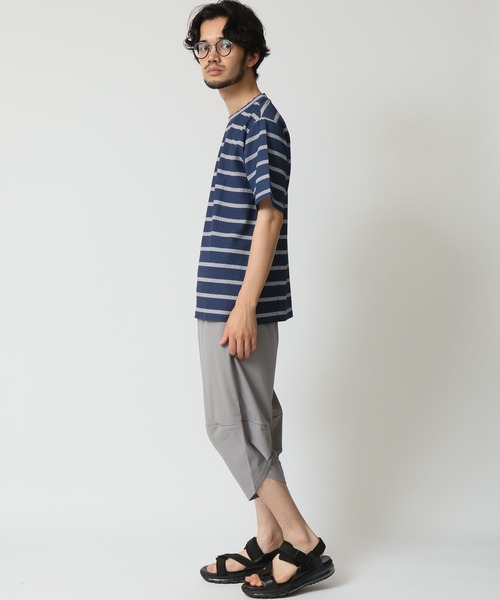 ARCADE(アーケード)の「エンボスワッフル クルーネック半袖ボーダーTシャツ barcedos moderate(Tシャツ/カットソー・メンズ・ネイビー/ブラック/オフホワイト・L/M/LL)」の6枚目の写真