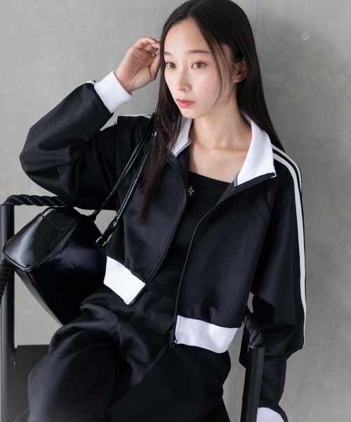 WEGO（ウィゴー）の「WEGO/【新色追加でリバイバル！】ショートトラックジャケット（ブルゾン・レディース・ブラック/ワイン/その他1/ネイビー/ピンク・FREE）」の2枚目の写真