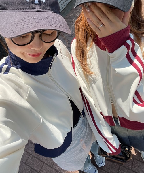 WEGO（ウィゴー）の「WEGO/【新色追加でリバイバル！】ショートトラックジャケット（ブルゾン・レディース・ブラック/ワイン/その他1/ネイビー/ピンク・FREE）」の16枚目の写真