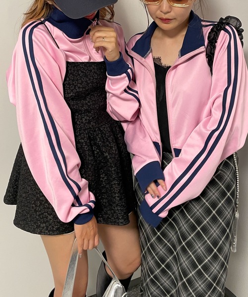 WEGO（ウィゴー）の「WEGO/【新色追加でリバイバル！】ショートトラックジャケット（ブルゾン・レディース・ブラック/ワイン/その他1/ネイビー/ピンク・FREE）」の18枚目の写真