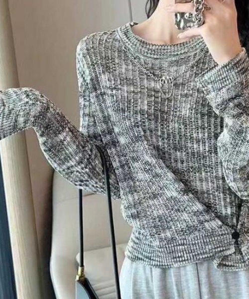 tolene(トレネ)の「透かし編み裾デザインアクセ付き長袖トップス(ニット/セーター・レディース・ホワイト/グレー/ブラック・FREE)」の10枚目の写真