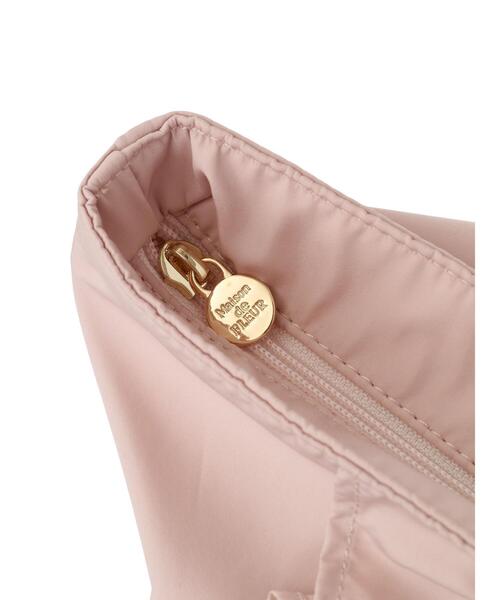 Maison de FLEUR（メゾンドフルール）の「フロントフリルキャリーオンバッグ（ボストンバッグ・レディース・ブラック/ピンク・FREE）」の15枚目の写真