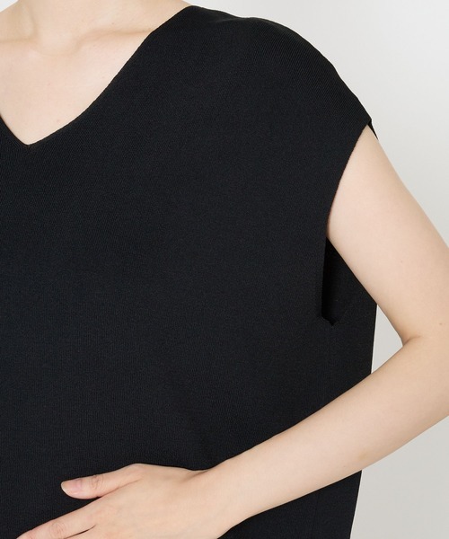 saloon（サルーン）の「SALOON(サルーン)/Vネックフレンチスリーブニット【手洗い可】セットアップ可（ニット/セーター・レディース・ブラウン/ブラック・FREE）」の8枚目の写真