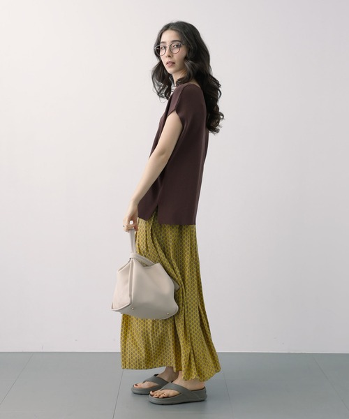 saloon（サルーン）の「SALOON(サルーン)/Vネックフレンチスリーブニット【手洗い可】セットアップ可（ニット/セーター・レディース・ブラウン/ブラック・FREE）」の17枚目の写真