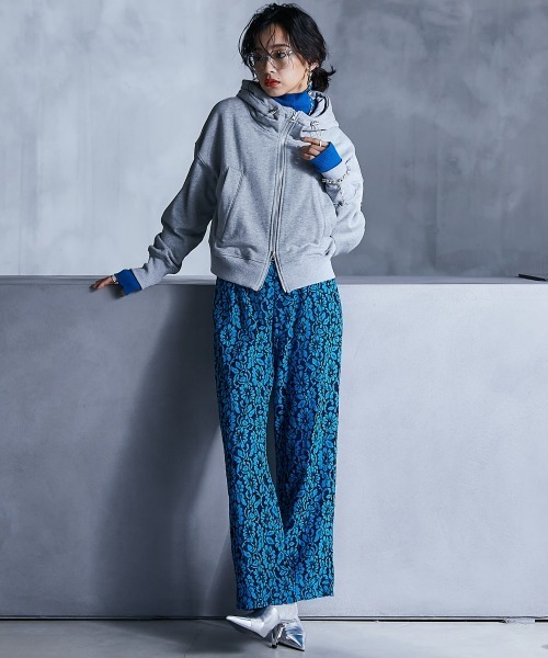 GEVS.（ジェイヴィス）の「【販売終了】裏起毛ショート丈ジップアップパーカー ＜大きいサイズ有＞GEVS.（パーカー・レディース・杢グレー/アイボリー・M/L/LL/3L/4L/5L）」の9枚目の写真