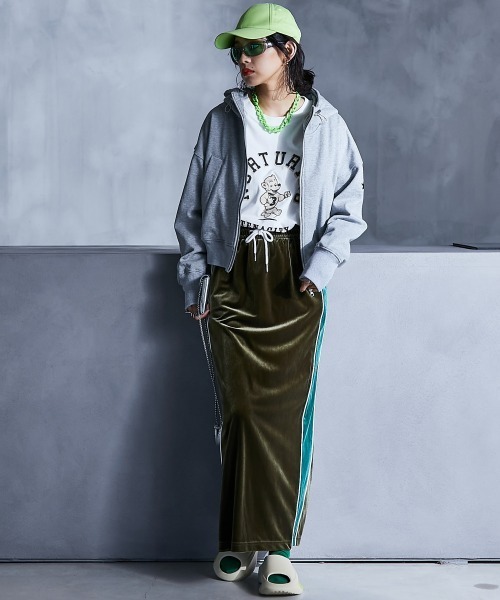 GEVS.（ジェイヴィス）の「【販売終了】裏起毛ショート丈ジップアップパーカー ＜大きいサイズ有＞GEVS.（パーカー・レディース・杢グレー/アイボリー・M/L/LL/3L/4L/5L）」の11枚目の写真