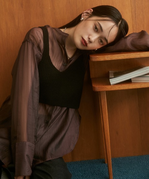 hunch（ハンチ）の「静電気防止 やわもちヤーン ビスチェ（ベスト・レディース・モカ/ブラック/アイボリー・FREE）」の3枚目の写真