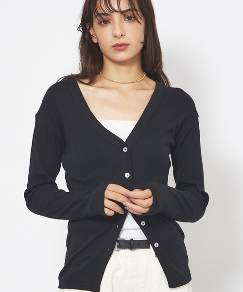 MILLER(ミラー)の「【Robert P. Miller】パネルリブ Vネック カーディガン / ボーダー / 無地 / カットソーカーディガン(Tシャツ/カットソー・レディース・グレー/ブラウン/ネイビー/ブラック・フリー)」の2枚目の写真