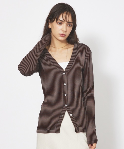 MILLER(ミラー)の「【Robert P. Miller】パネルリブ Vネック カーディガン / ボーダー / 無地 / カットソーカーディガン(Tシャツ/カットソー・レディース・グレー/ブラウン/ネイビー/ブラック・フリー)」の21枚目の写真