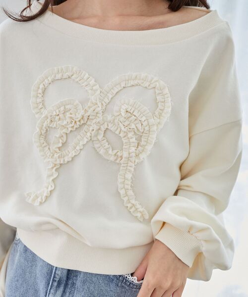 MAJESTIC LEGON（マジェスティックレゴン）の「リボンモチーフオフショルスウェット（スウェット・レディース・ホワイト系その他2/ピンク系その他2/グレー/ピンクベージュ・MEDIUM）」の13枚目の写真