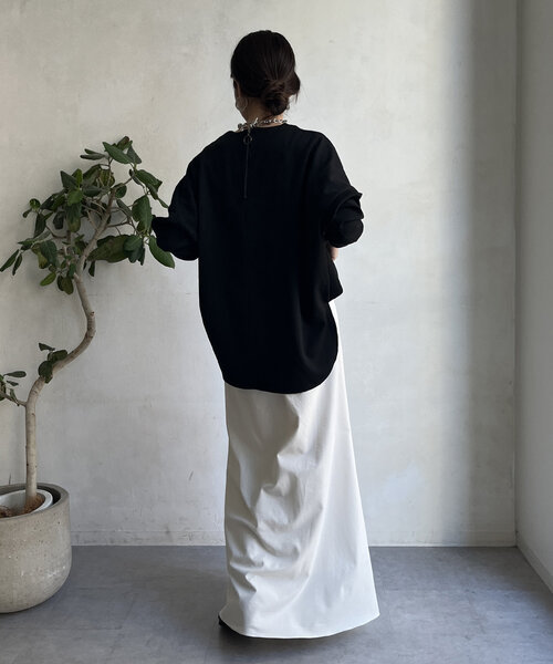 DouDou(ドゥドゥ)の「【WEB限定】ダンボールラウンドヘムチュニック(Tシャツ/カットソー・レディース・グレー/ブルー/ブラック/アイボリー・FREE)」の18枚目の写真