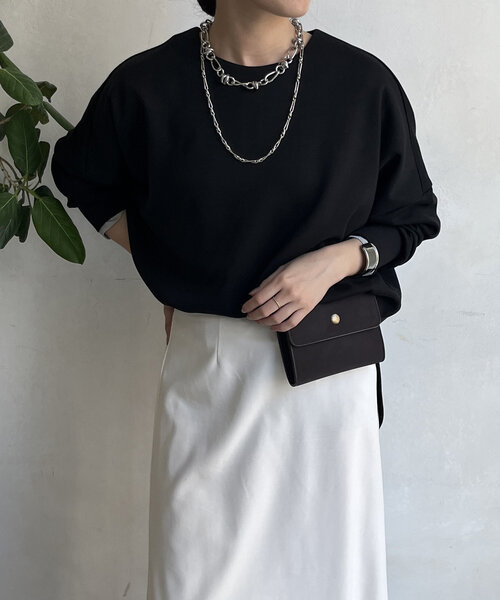 DouDou(ドゥドゥ)の「【WEB限定】ダンボールラウンドヘムチュニック(Tシャツ/カットソー・レディース・グレー/ブルー/ブラック/アイボリー・FREE)」の19枚目の写真