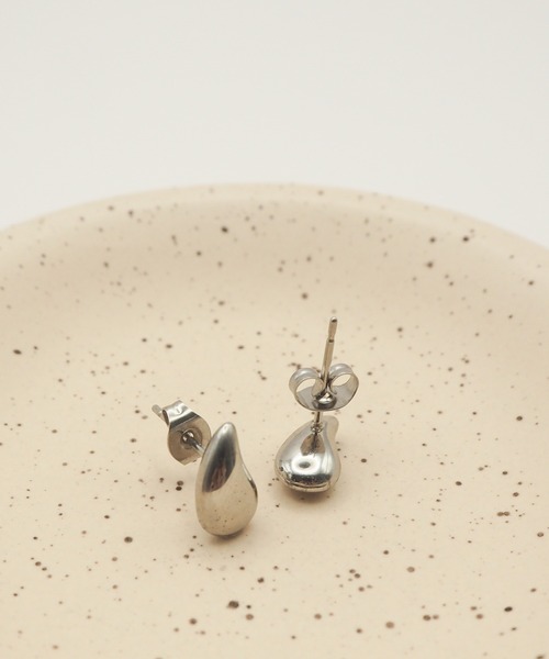 ciite' surgical stainless(シーテサージカルステンレス)の「【 金属アレルギー対応 】 ミニドロップピアス サージカルステンレス (両耳用)(ピアス(両耳用)・レディース・ゴールド/シルバー・FREE)」の6枚目の写真