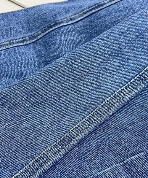 DAY CLOSET(デイ クローゼット)の「レディース サイドタックで美脚魅せ。ステッチハイウエストデニムパンツ(デニムパンツ・レディース・ブラック/ブルー・XL/S/M/L)」の10枚目の写真