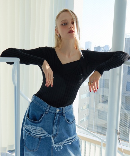 WONEM(ウォンエム)の「カットアウトリブトップス(Tシャツ/カットソー・レディース・ブルー/ブラック/ベージュ・FREE)」の21枚目の写真