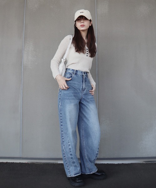 Reurie'（レウリィ）の「【再入荷/新色追加】バックリボンシアーVネックニット / 長袖 メランジ リブ フロントボタン バックオープン 大人カジュアル きれいめ レディライク モード 韓国 ブラック 黒 チャコール グレー ベージュ（ニット/セーター・レディース・ベージュ/ブラック/チャコールグレー/アッシュグレー・FREE）」の7枚目の写真