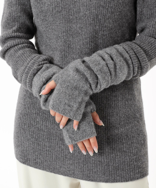 AP STUDIO（エーピーストゥディオ）の「ヤク アームウォーマー（手袋・レディース・ブラック/チャコールグレー/ウッド・FREE）」の11枚目の写真