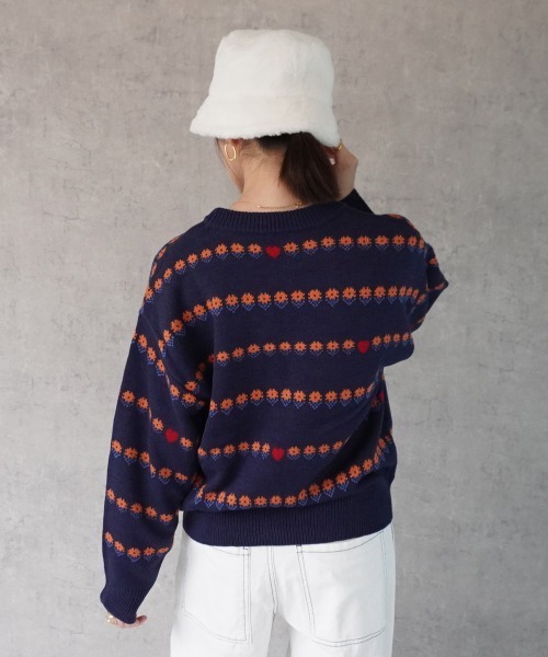 SELECT LEVERY(セレクトリベリー)の「花柄ボーダージャガードニット(ニット/セーター・レディース・アイボリー/ネイビー/ベージュ・MEDIUM)」の7枚目の写真
