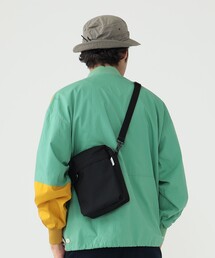 BEAMS PLUS（ビームスプラス）の「【別注】STANDARD SUPPLY / WEEKEND TALL SHOULDER（ショルダーバッグ）」