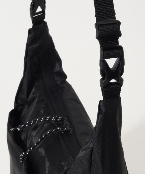 WILD THINGS(ワイルドシングス)の「【WILD THINGS/ワイルドシングス】CORDURA fabric 2WAYショルダーバッグ L(ショルダーバッグ・メンズ・パープル系/ブラック/ブルー系/グリーン系・FREE)」の15枚目の写真