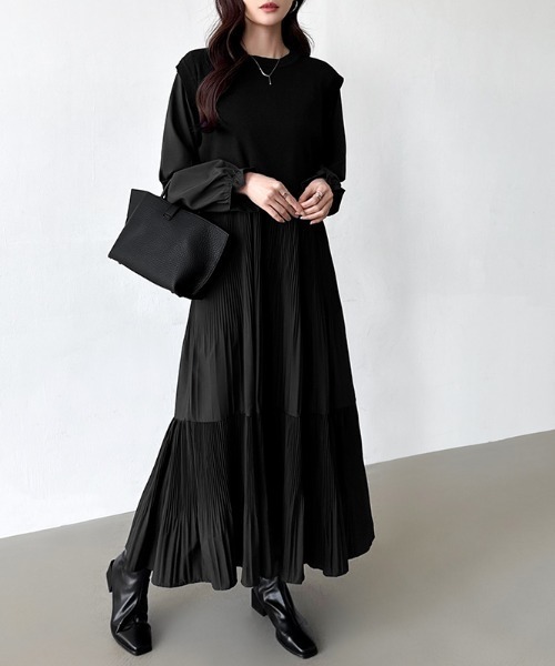 フェンディ　バックリボン　ワンピース　ラッフル袖　ボウタイ　サイドライン　黒 フェンディ バックリボン ワンピース ラッフル袖 ボウタイ