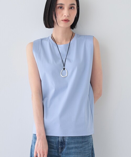 INDIVI(インディヴィ)の「【洗える】きれいめノースリーブトップス(Tシャツ/カットソー・レディース・ホワイト系その他3/サックスブルー/ダークオリーブ/ブラック/ホワイト/ブルーグリーン・40/38/05/15 /13/19)」の6枚目の写真