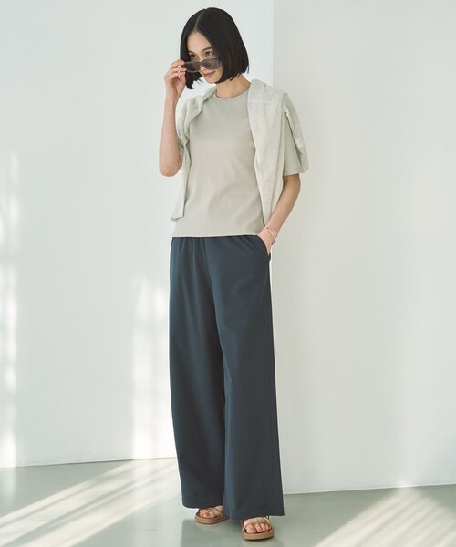 UNFILO(アンフィーロ)の「テレコ ハーフスリーブTシャツ(Tシャツ/カットソー・レディース・ホワイト系/ブラック系/ブラック系1/ベージュ系/グレー系1・LARGE/MEDIUM/SMALL)」の7枚目の写真