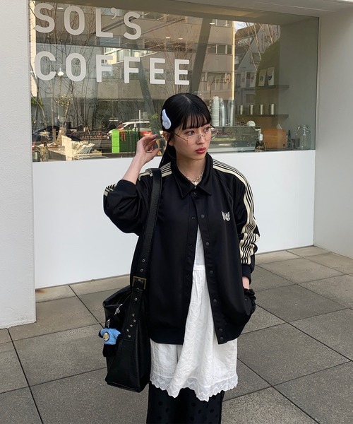 napinna maison（ナピナメゾン）の「【napinna maison×4sisters】ヴィンテージスタッズ合皮ショルダーバッグ（ショルダーバッグ・レディース・ブラウン/レッド/ブラック・FREE）」の14枚目の写真