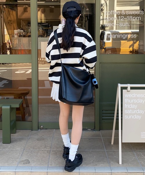 napinna maison（ナピナメゾン）の「【napinna maison×4sisters】ヴィンテージスタッズ合皮ショルダーバッグ（ショルダーバッグ・レディース・ブラウン/レッド/ブラック・FREE）」の18枚目の写真