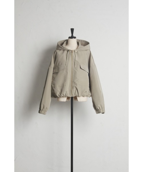&. NOSTALGIA（アンドドットノスタルジア）の「【ZOZO限定】裾バルーンショート丈（マウンテンパーカー・レディース・アイボリー/ライトカーキ・M）」の21枚目の写真
