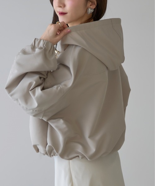 &. NOSTALGIA（アンドドットノスタルジア）の「【ZOZO限定】裾バルーンショート丈（マウンテンパーカー・レディース・アイボリー/ライトカーキ・M）」の15枚目の写真