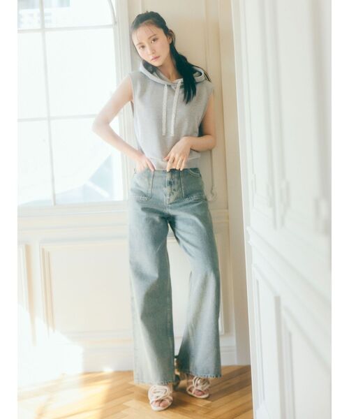 EATME（イートミー）の「【EATME×MIKANA YAMAMOTO】フードノースリーブTOP（セットアップ可能）（Tシャツ/カットソー・レディース・グレー/アイボリー・FREE）」の4枚目の写真